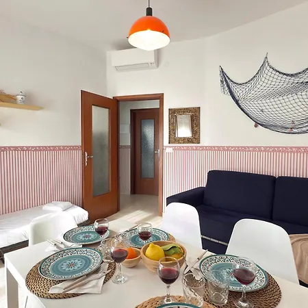 250 Mt Dal Mare - Appena Ammodernato * Spotorno