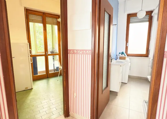 250 Mt Dal Mare - Con Aria Condizionata Διαμέρισμα Spotorno